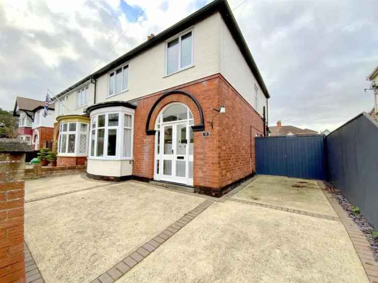 3 bedroom semi-detached house for sale