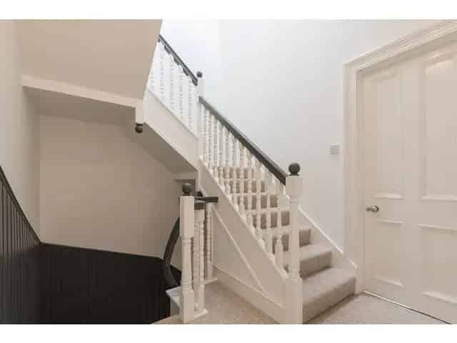 5 Bedroom Flat for Sale HMO Licensed Recently Refurbished