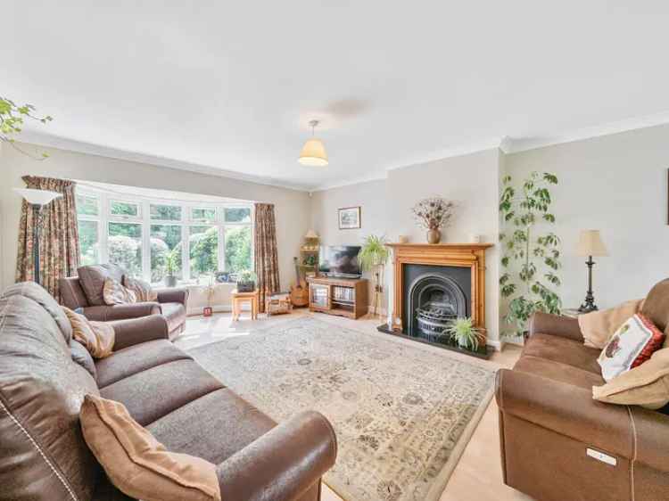 House For Sale in Wakefield, England