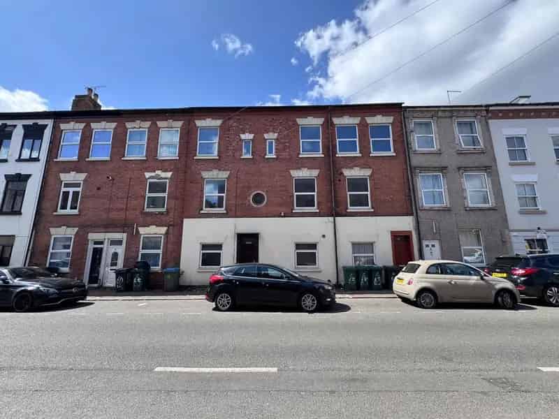 13 Bedroom Terraced House HMO City Centre