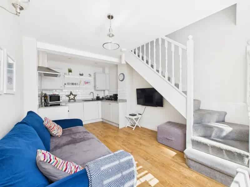 1 Bed House for Sale Modernized Period Townhouse