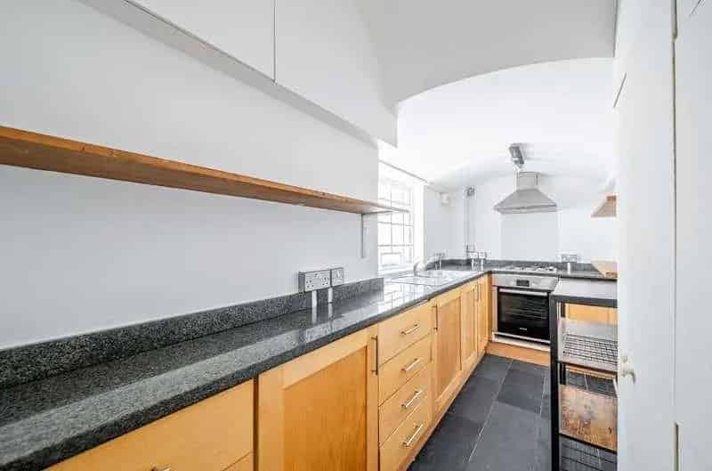 2 Bed Flat for Sale near Kings Road