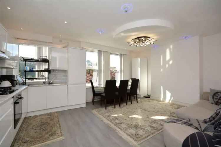 Apartment For Sale in Leeds, England