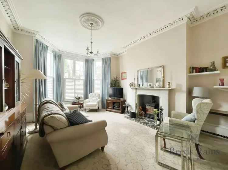 5 Bedroom Semi Detached House for Sale Fairfield Merseyside