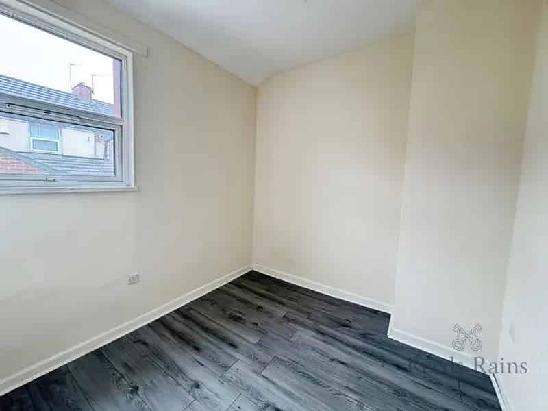 2 Bedroom Mid Terrace House for Rent Liverpool
