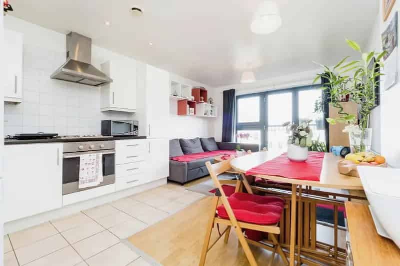 One Bedroom Apartment Near Stratford Station and Westfield