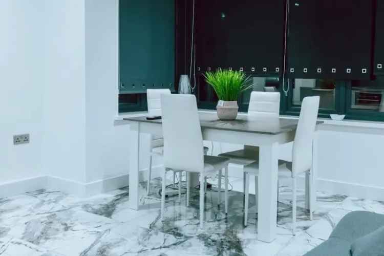 Breathtaking Modern One Double Bedroom Apartment Near Purley Station