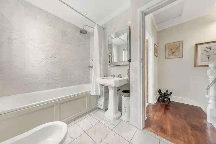 4 Bed House for Sale in Fulham SW6