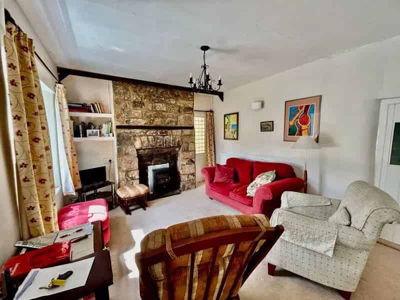 4 Bed Former Pub - Character Home - Large Gardens