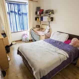 5 rooms flat of 72 m² in Birmingham