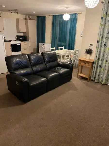 Flat For Rent in Waverley, England