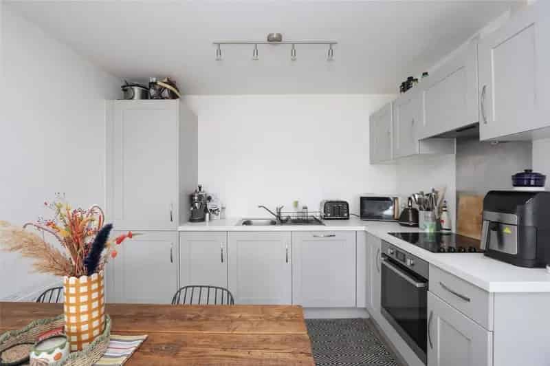 1 Bedroom Apartment for Sale