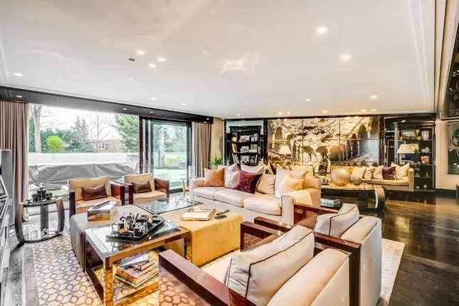 Flat for sale in West Heath Road, Hampstead, London NW3