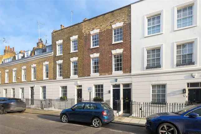 Terraced House for Sale in Belgravia London