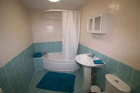 3 Double Bedroom Flat Near Hyde Park Leeds