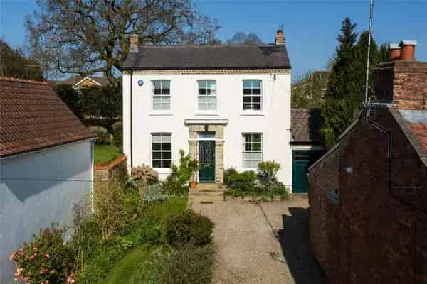 Spacious Victorian House in Dunnington