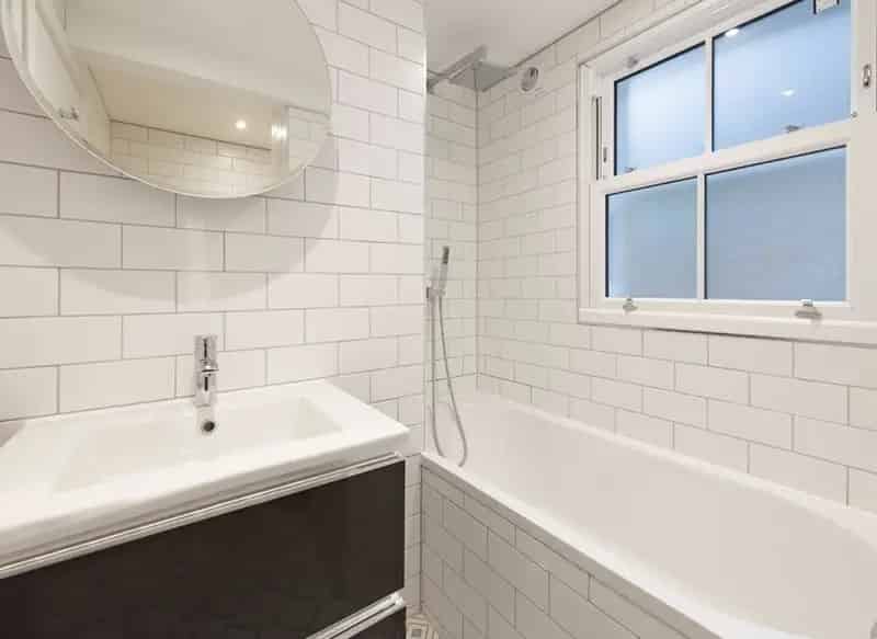 Flat For Sale , Kilburn Park Road, London, England