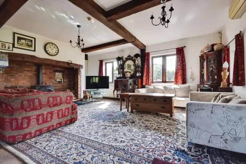 6 Bedroom Detached House Hastings East Sussex