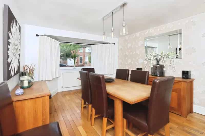 4 bedroom House
 For Sale