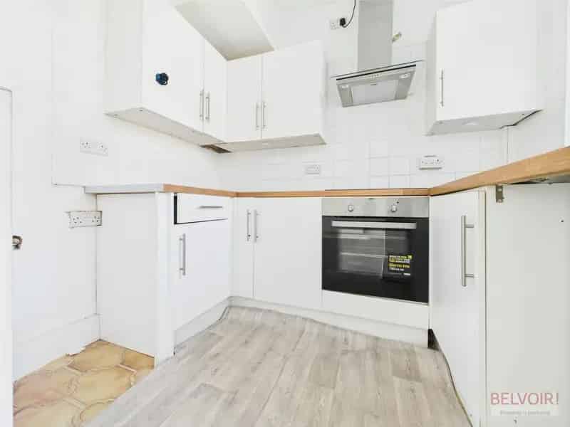3 Bedroom Semi Detached House Walton Vale Liverpool