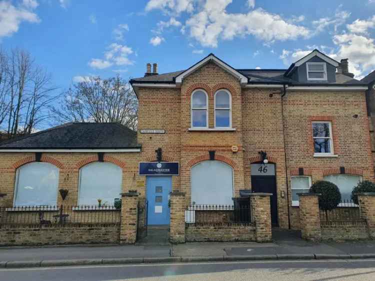 Ground Floor and Basement Premises with WC, Kitchen and Gas Central Heating