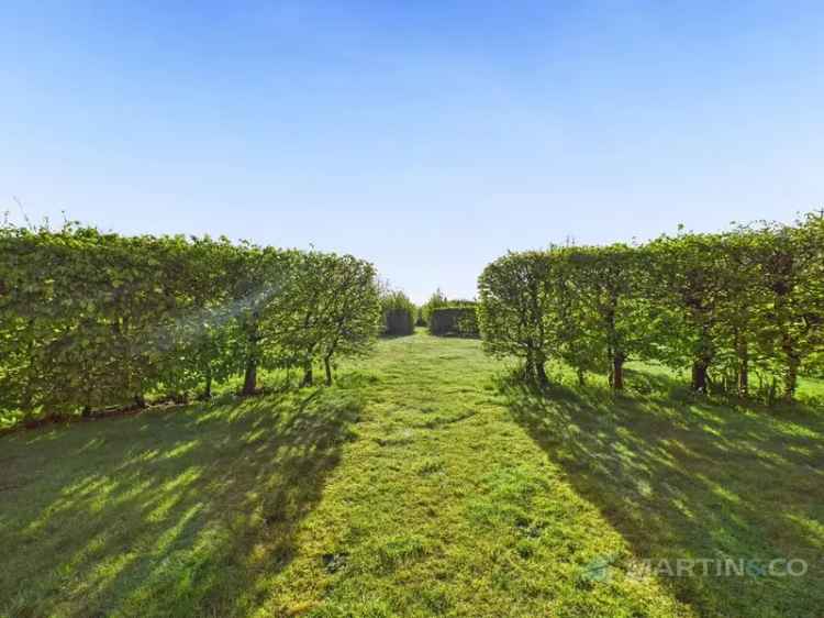 4 Bedroom Cottage To Rent