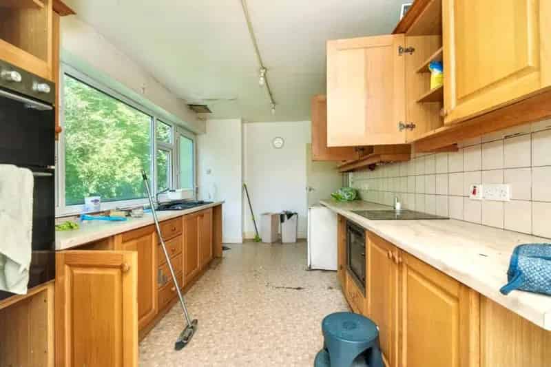 4 Bedroom Detached House for Sale at Auction