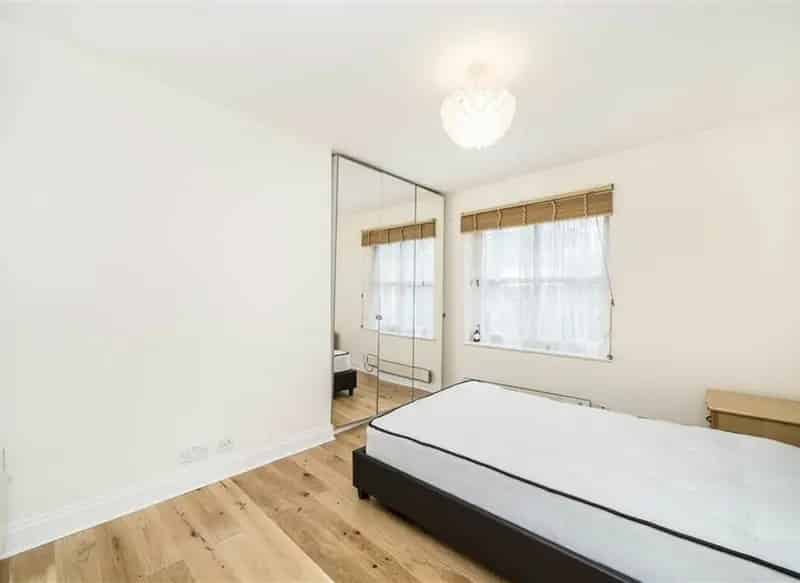 Two Double Bedroom Apartment near Paddington Station