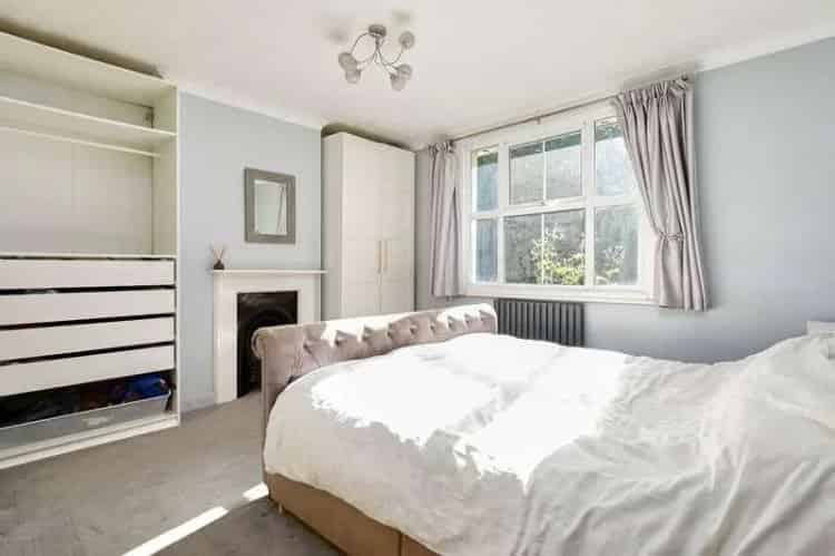 3 Bed House for Sale Near Camberley Town Centre