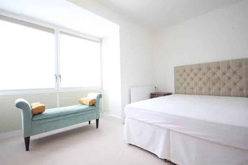 4 Bedroom End of Terrace House to Rent