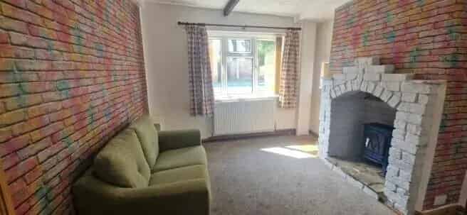 One Bedroom Property Near Village Centre