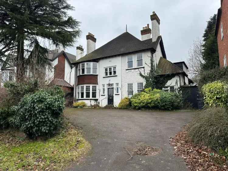 6 Bedroom Detached House For Sale