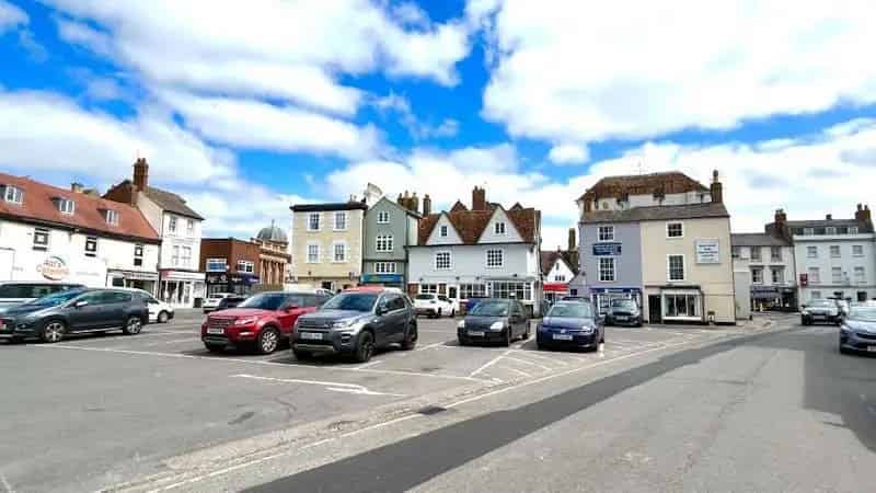 Bicester Town Centre Grade II Listed Building - Office to Residential Conversion
