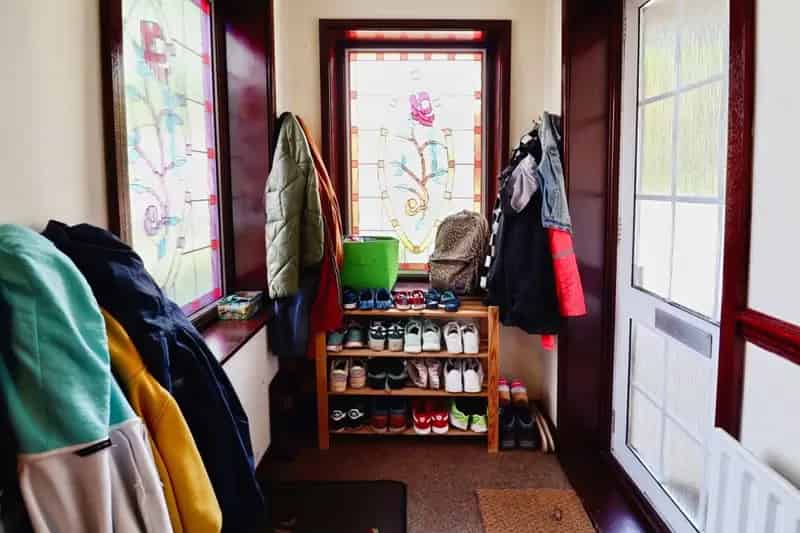 Family Home in Quiet Cul-de-sac with Two Reception Rooms and Garden