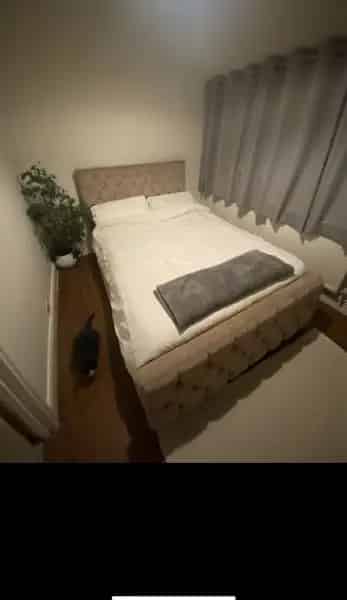 1st Floor Maisonette 1 or 2 Bed  Large Living Room  Plenty of Light