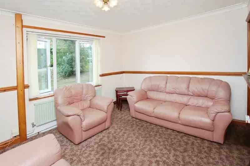 3 Bedroom Terraced House Pontnewydd - Modern Kitchen Garden No Chain