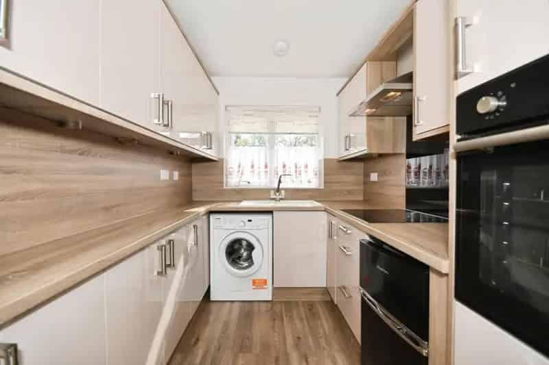 2 Bedroom Bungalow For Sale No Chain Move In Ready