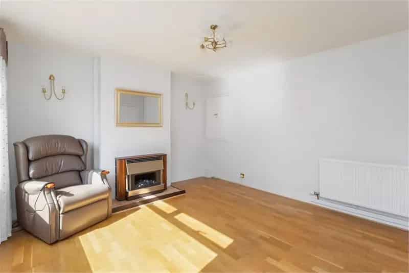 3 Bed House - Semi Detached with 1 Reception Room