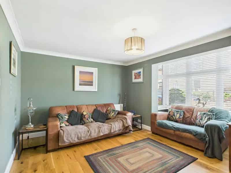 Character Bay Fronted End Terrace Home With Gym and Study