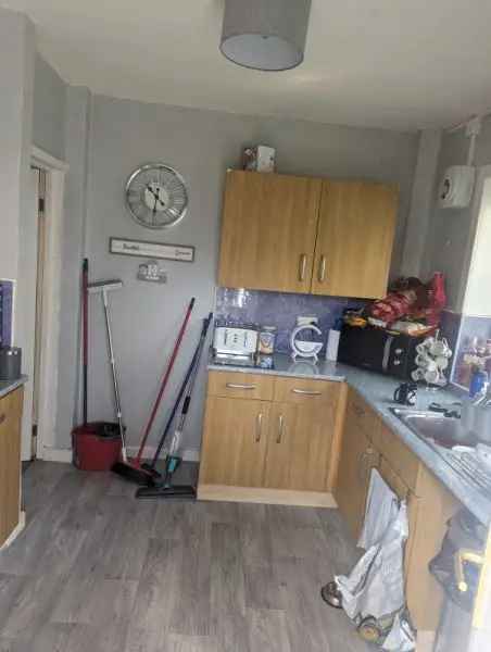 House For Rent in Bradford, England