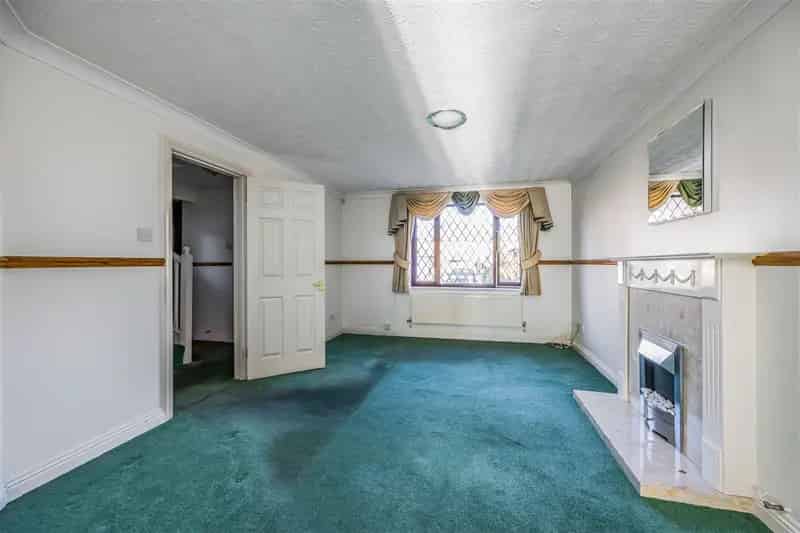 4 Bedroom Detached House to Rent Portsmouth