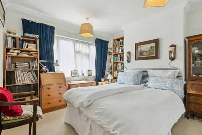 Semi Detached House for Sale Barnes SW13