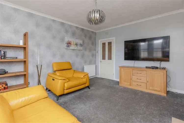 3 Bed Flat Musselburgh - Spacious Upper Villa with Garden