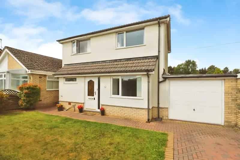 3 Bedroom Detached House For Sale