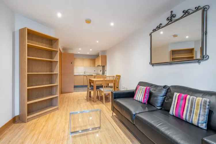 One Bedroom Apartment near Westminster Tube Station