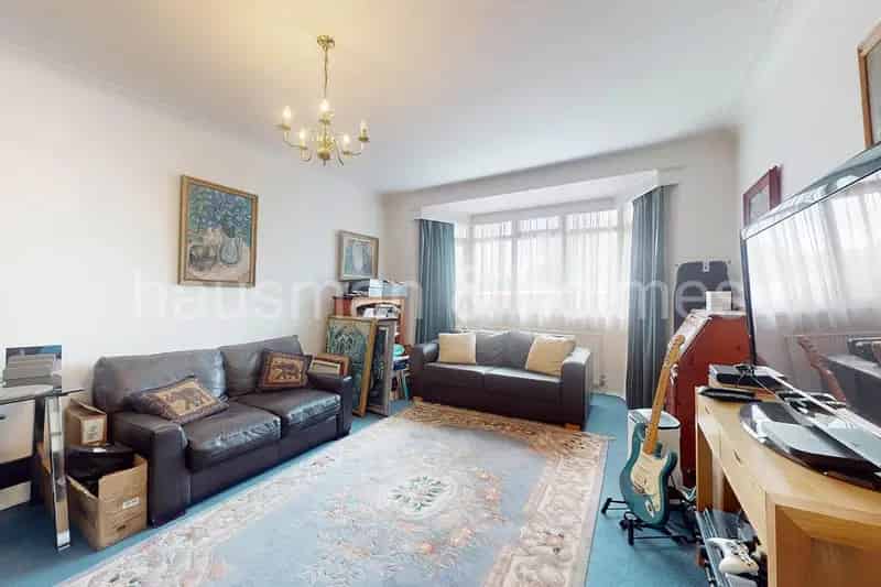 5 Bedroom Semi-Detached House to Rent