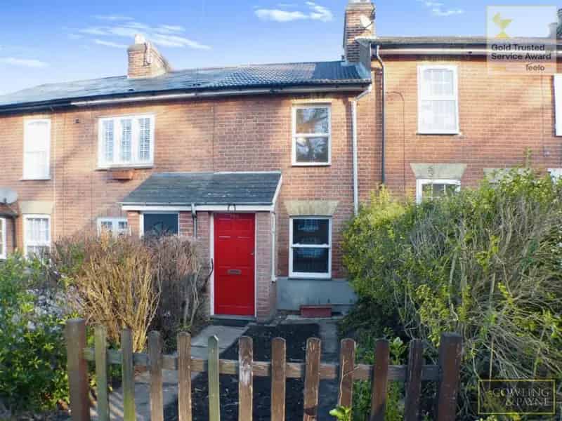 2 Bedroom Cottage near Brentwood Station