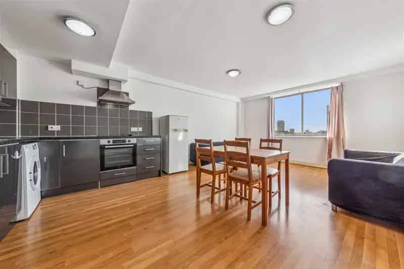 1 Bedroom Flat House to Rent in Brixton