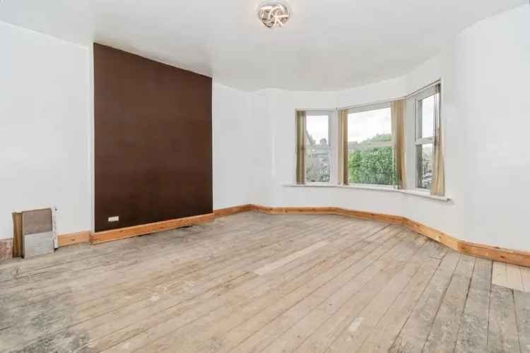 7 Bedroom Terraced House for Sale in Bradford - Chain Free