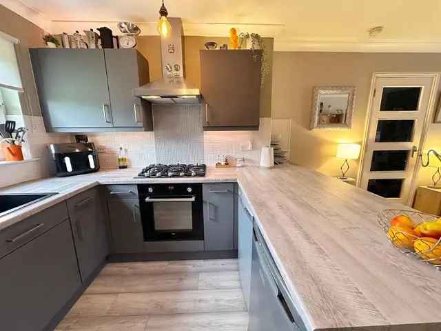 2 Bedroom Flat for Sale Gartcosh